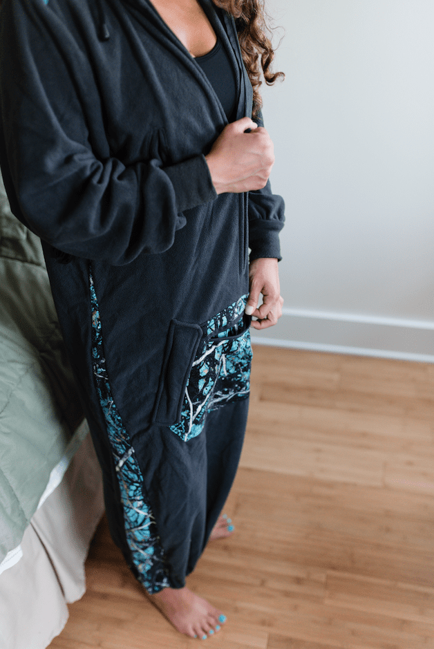 IWOM Outerwear LLC Fleece Serenity / 5'2"-5'8" / Small-Medium IWOM Convertible Fleece Hoodie Camo Series (Tradeshow Demo)