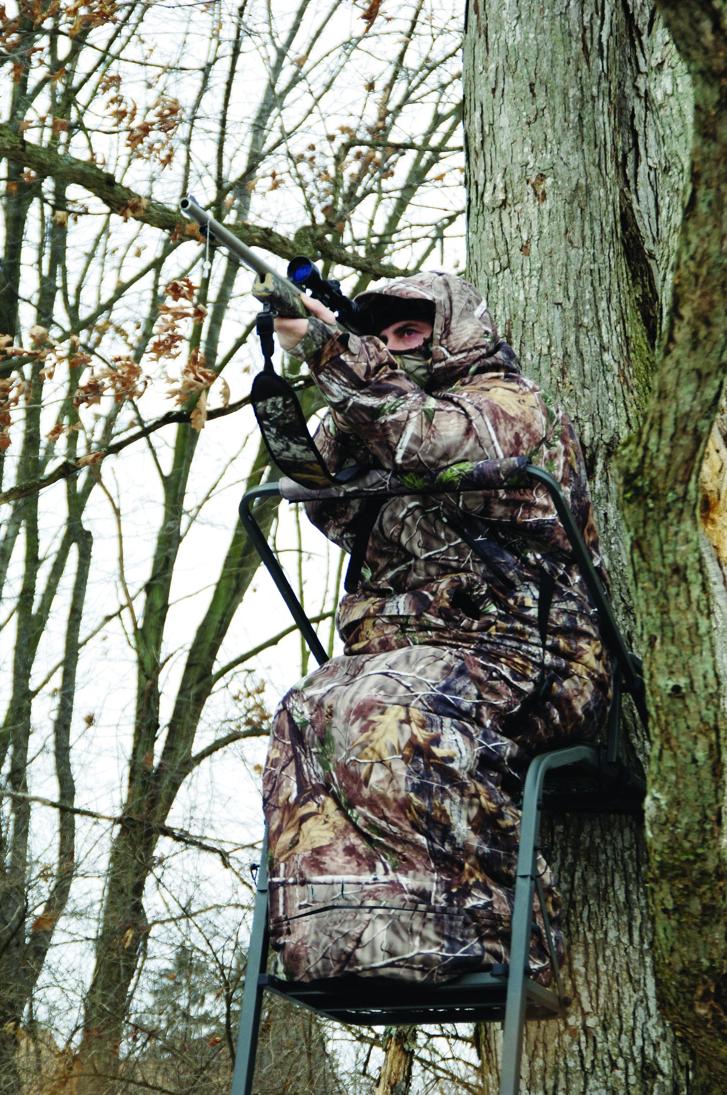 IWOM Outerwear LLC Hunting Realtree AP HD / 4'11"-5'3" / M-L IWOM EL Hunting System