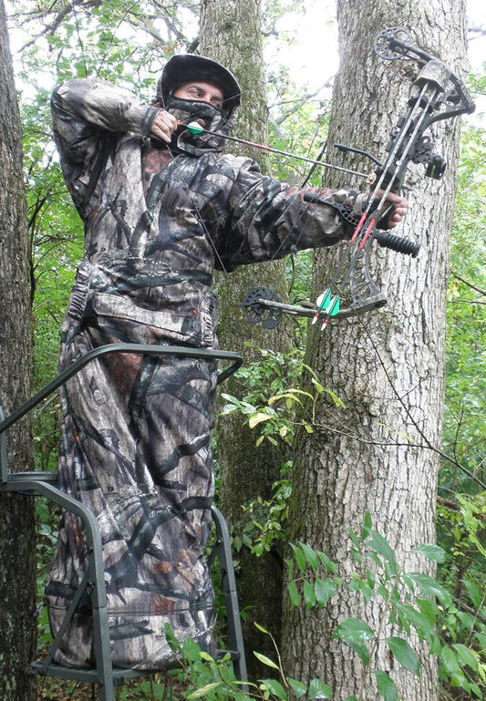 IWOM Outerwear LLC Hunting Mossy Oak Treestand / 4'11"-5'3" / M-L IWOM EL Hunting System (Like New Size Return)