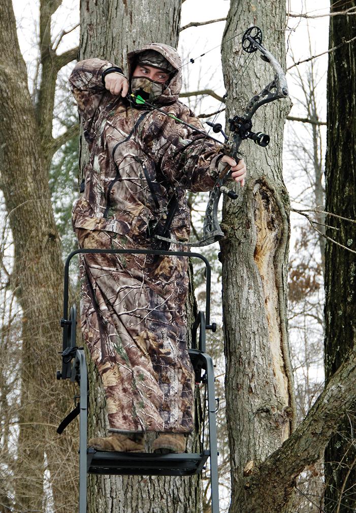 IWOM Stalker XT Hunting Suit Full Body Containment with Open bottom for feet. | Realtree Camo Bowhunting in Treestand 